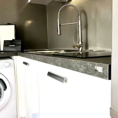 Heart Palace Fontana Di Trevi * Рим