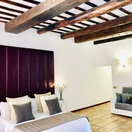 Апартаменты Heart Palace Fontana Di Trevi